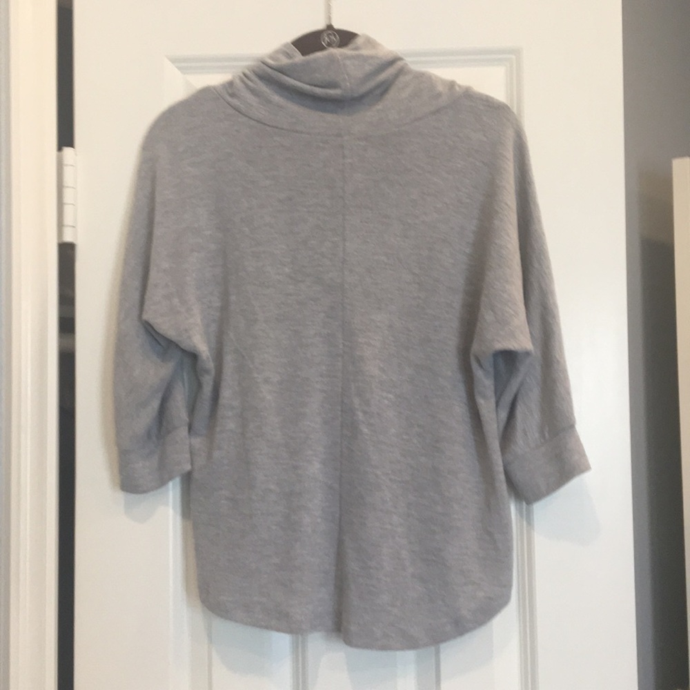 sweater - Picture 2 of 2
